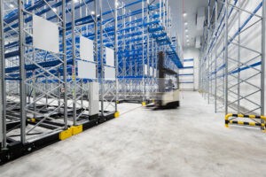Choosing the Right Freezer Room for Warehouse Storage